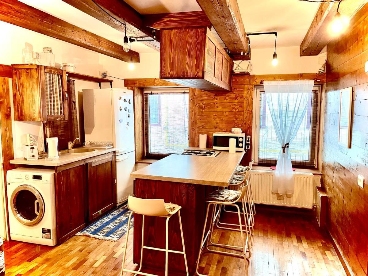 Ferienwohnung Apartament Rustic In Centrul Istoric Brașov Exterior foto