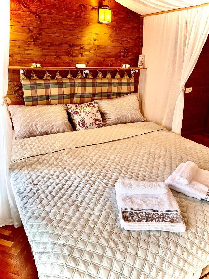 Ferienwohnung Apartament Rustic In Centrul Istoric Brașov Exterior foto